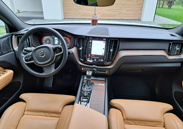 Volvo XC 60 cena 162000 przebieg: 51000, rok produkcji 2021 z Czersk małe 667